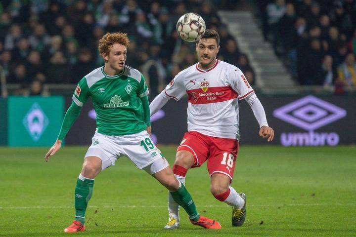 开云体育在线-斯图加特球员集中训练，备战下场比赛