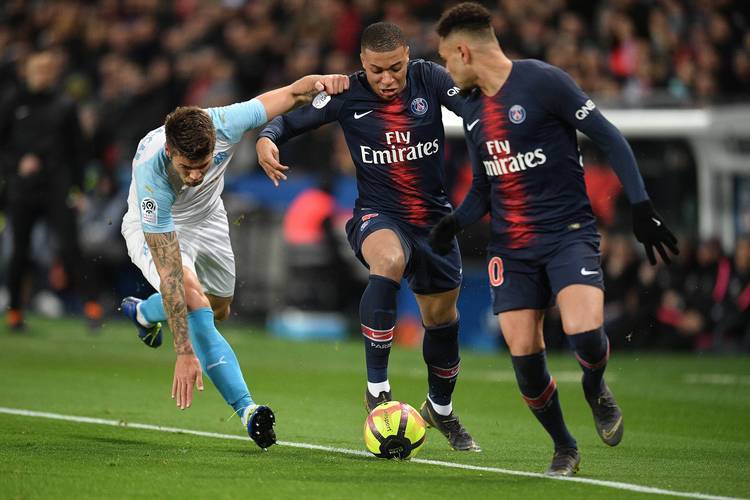 开云体育在线-纽伦堡在比赛中展现出勇气和实力