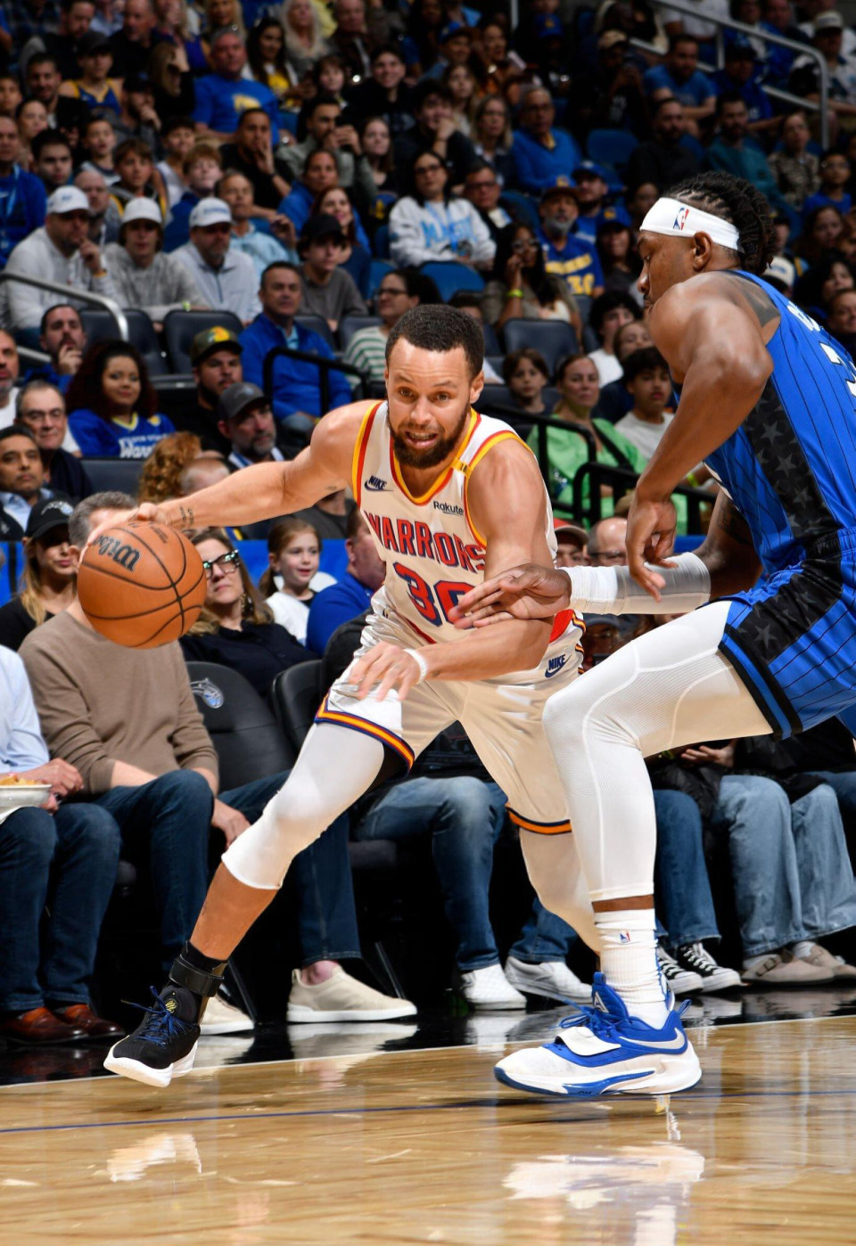 开云体育网页版入口-勇士逆转黄蜂,库里全面表演再展神奇抢七战