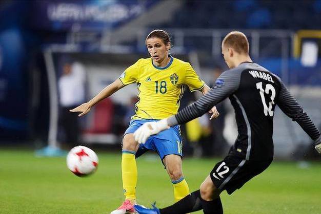 梅斯主场不敌强敌，状态欠佳