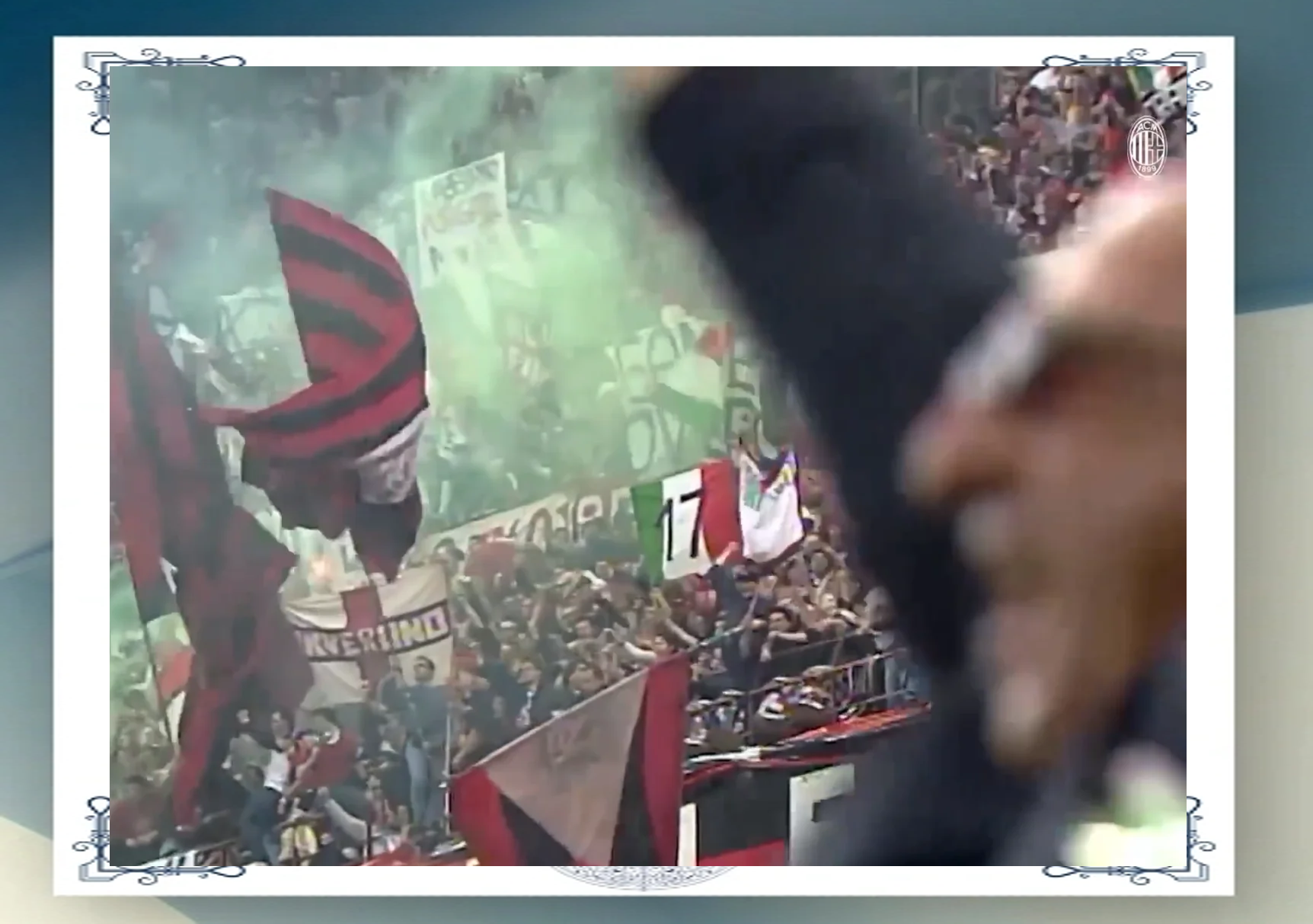 意甲球队球迷狂欢庆祝，球队告捷的简单介绍