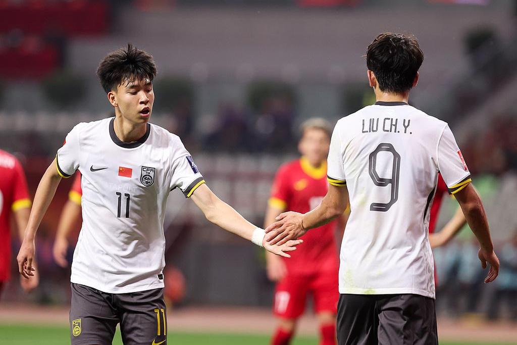 波兰主场完胜以色列,提前锁定小组第一的简单介绍 波兰主场完胜以色列,提前锁定小组第一的简单介绍