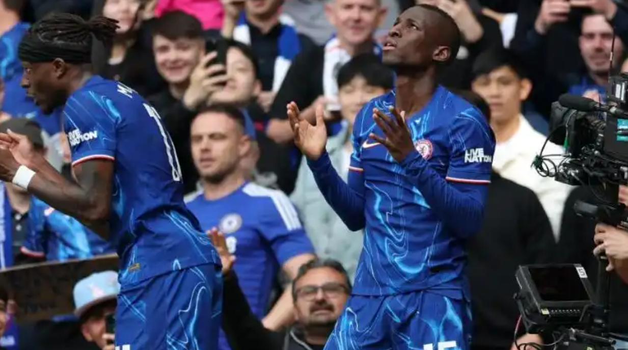 包含阿曼巴里戈斯夺魁,一举晋级亚冠前八的词条 包含阿曼巴里戈斯夺魁,一举晋级亚冠前八的词条