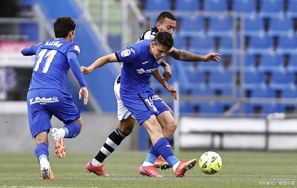 包含赫塔菲踢出精彩比赛，擒下重要三分的词条