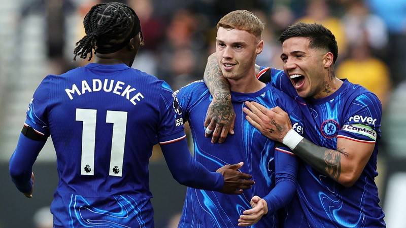 开云体育官网-切尔西胜利在望，继续跻身英超争冠行列