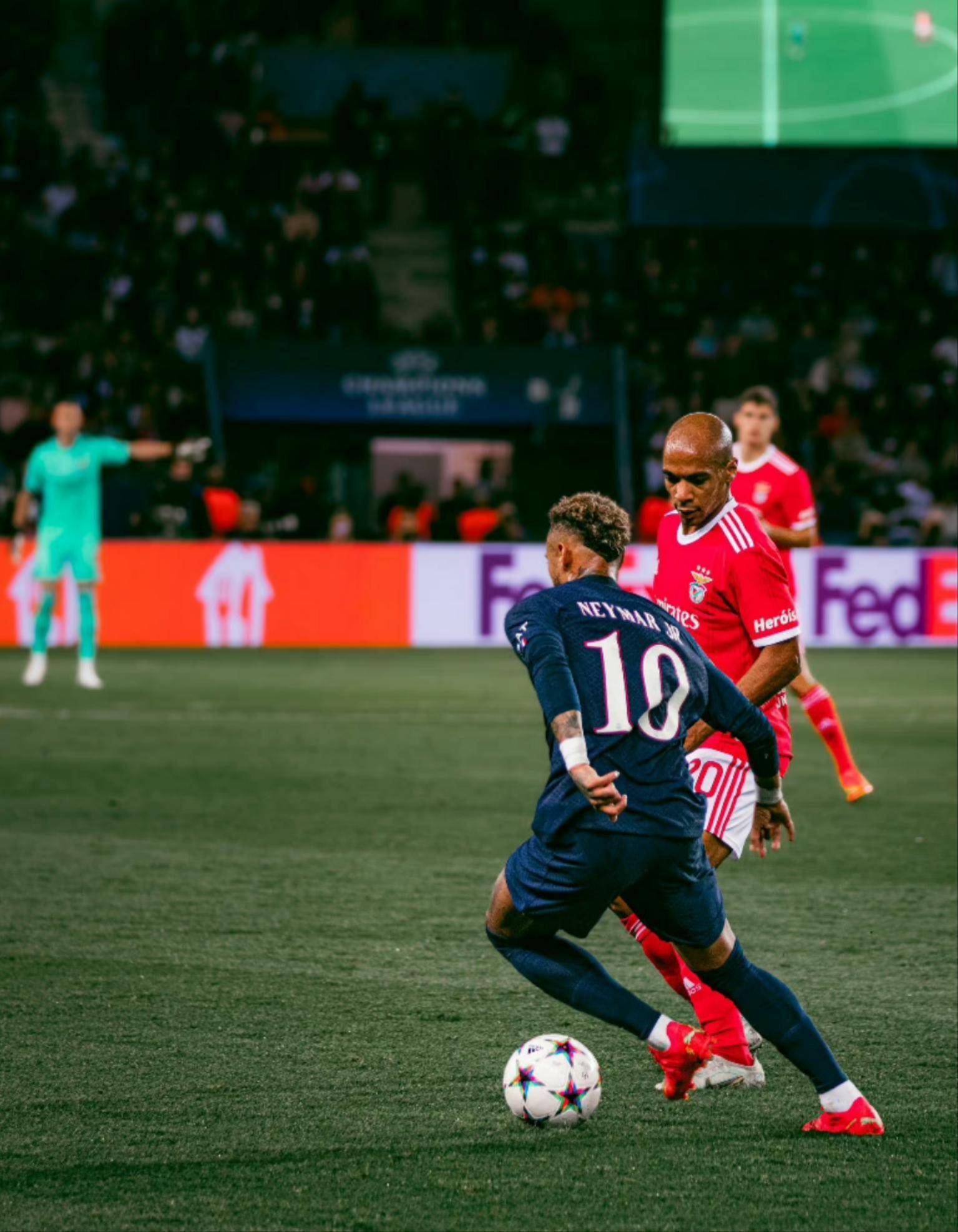 足球明星将在联赛中展现绝技