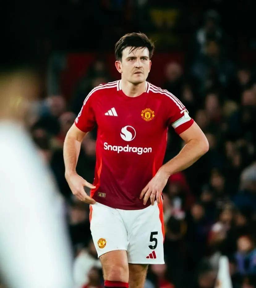 开云体育在线-曼联4-0大胜南安普顿，桑切斯建功送红魔领先