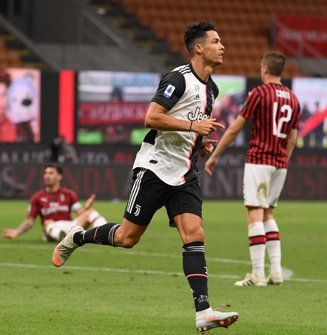 尤文图斯签下未来之星,引起球迷热议 尤文图斯签下未来之星,引起球迷热议