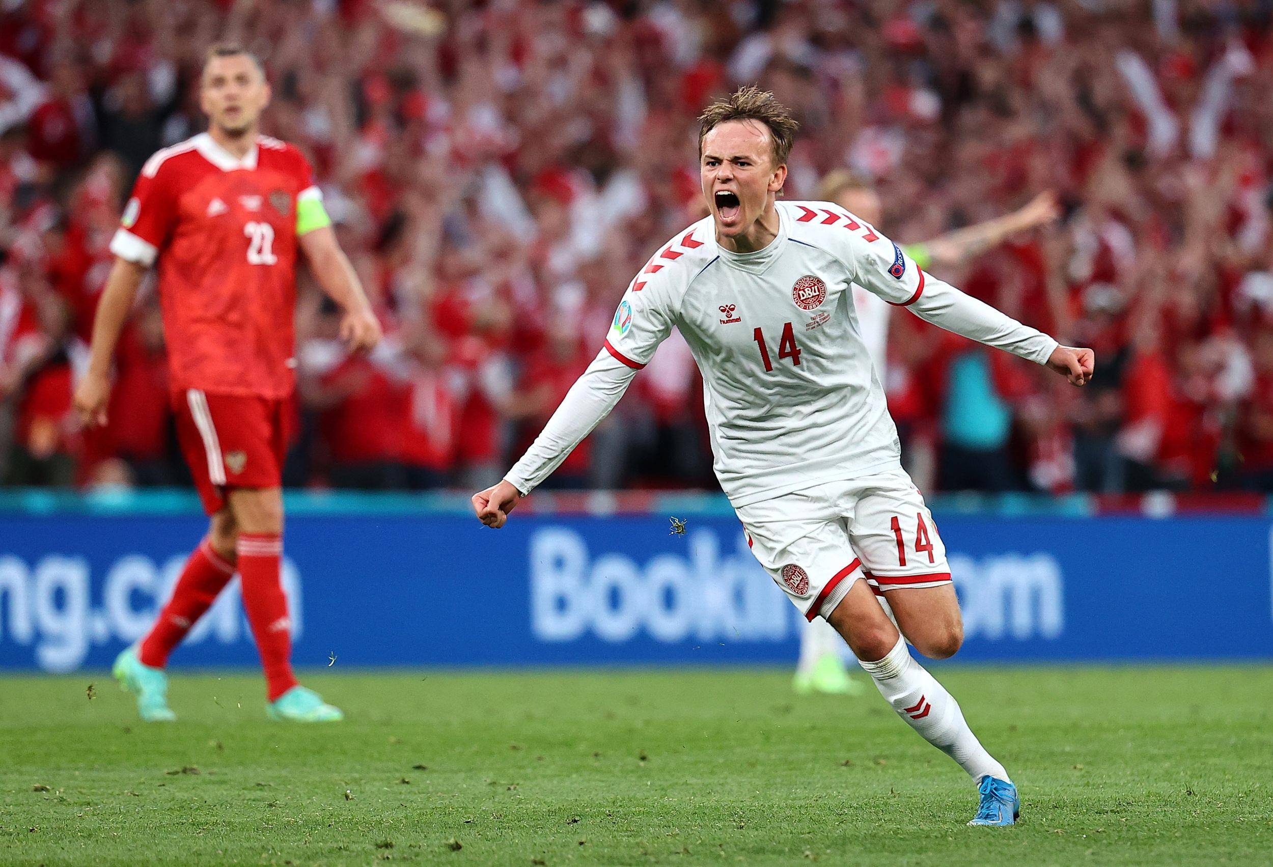 开云体育app下载-波兰队表现出色，成功挺进欧国联半决赛