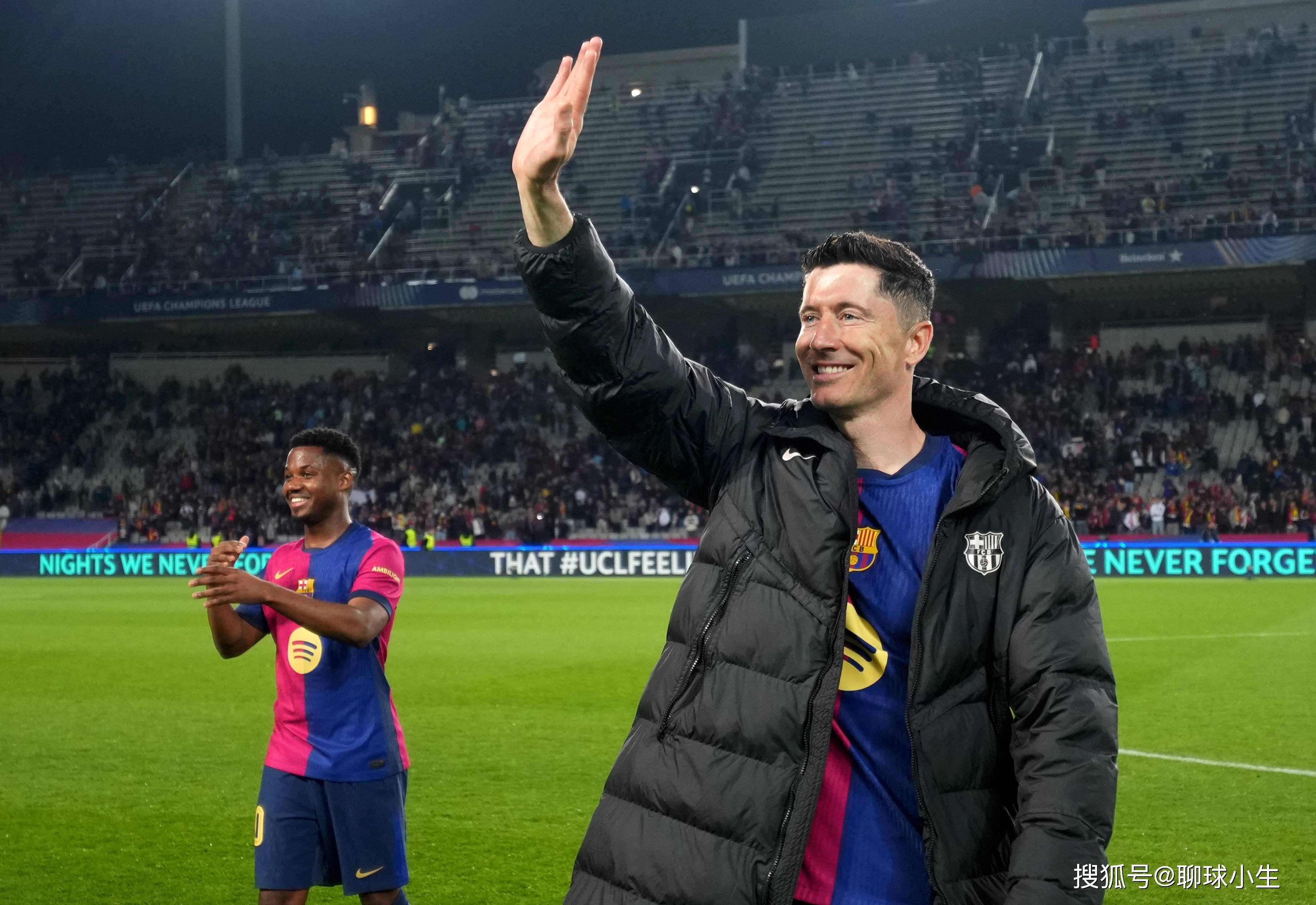 包含多特蒙德遭遇失利，面临前所未有的挑战的词条