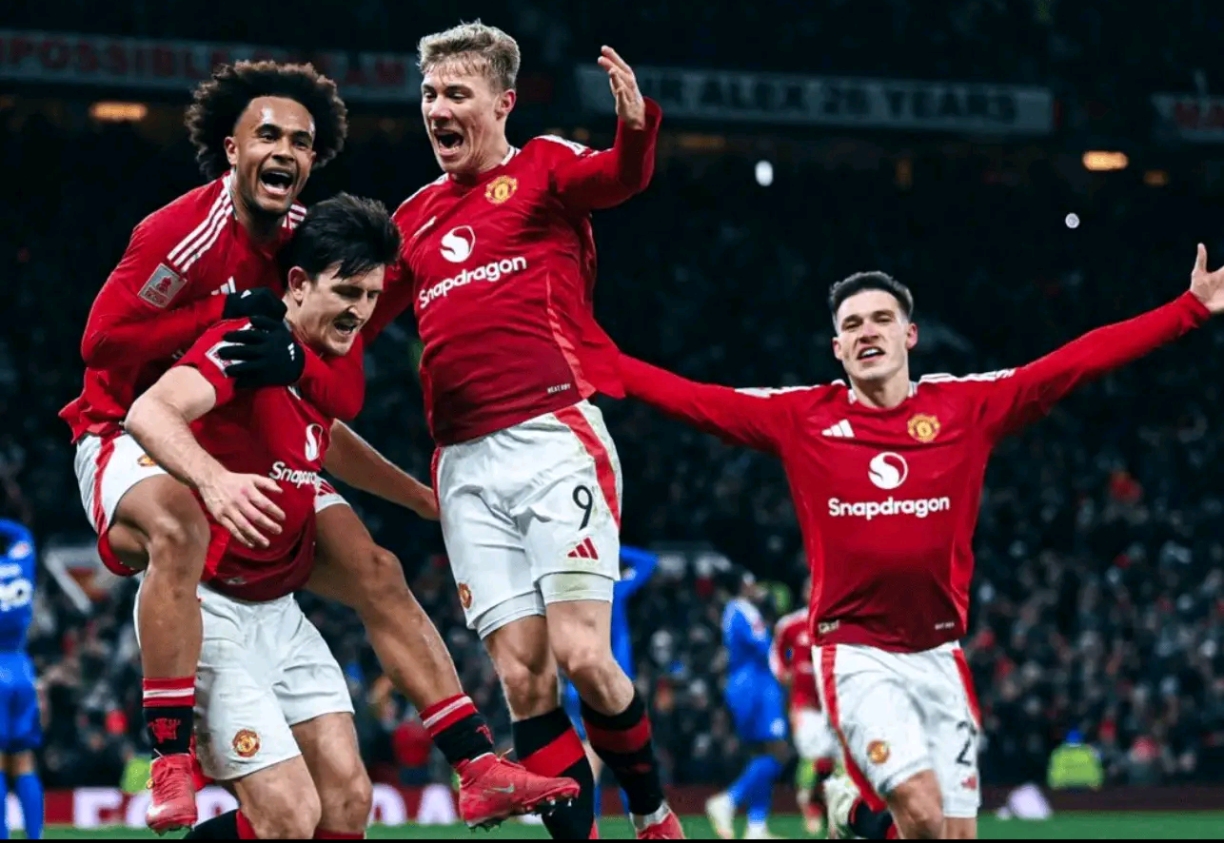 关于曼联助攻王赞射手神勇，赛季进球榜登顶远景看好的信息