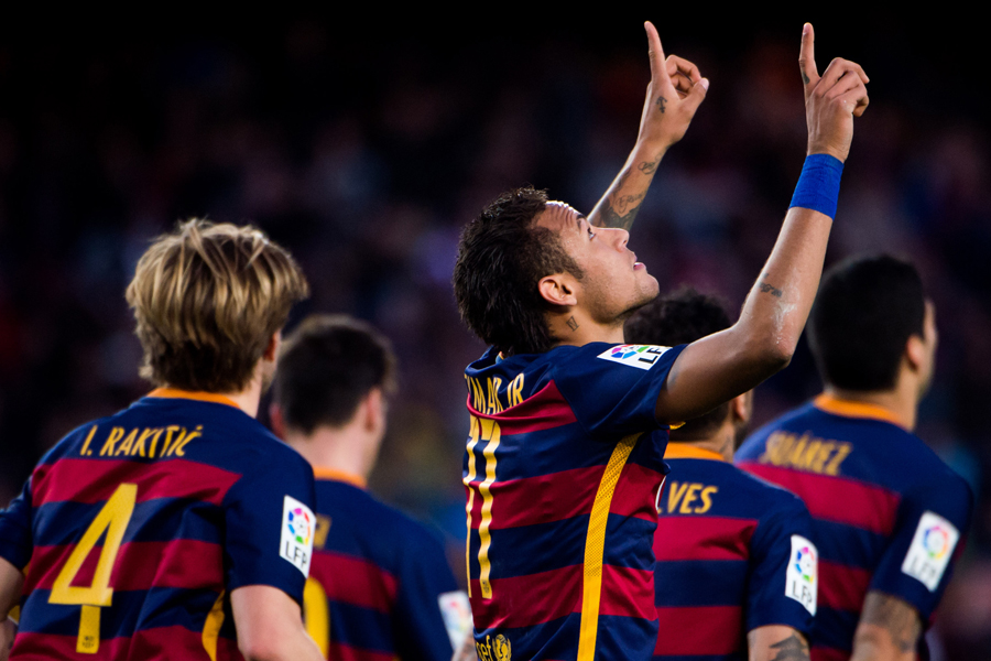 格拉纳达进攻火力全开,大胜对手 格拉纳达进攻火力全开,大胜对手