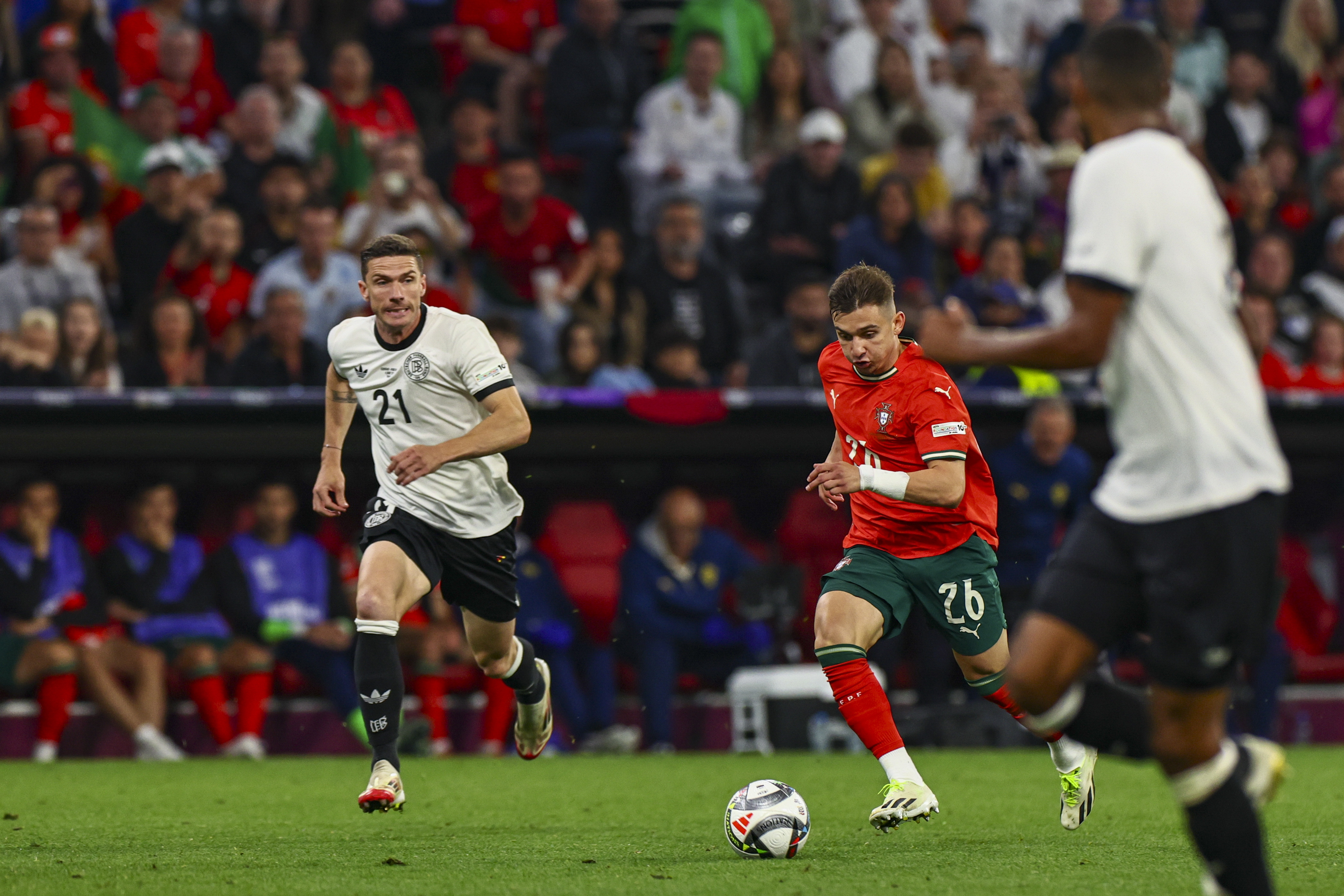 葡萄牙队力克意大利，晋级欧国联半决赛