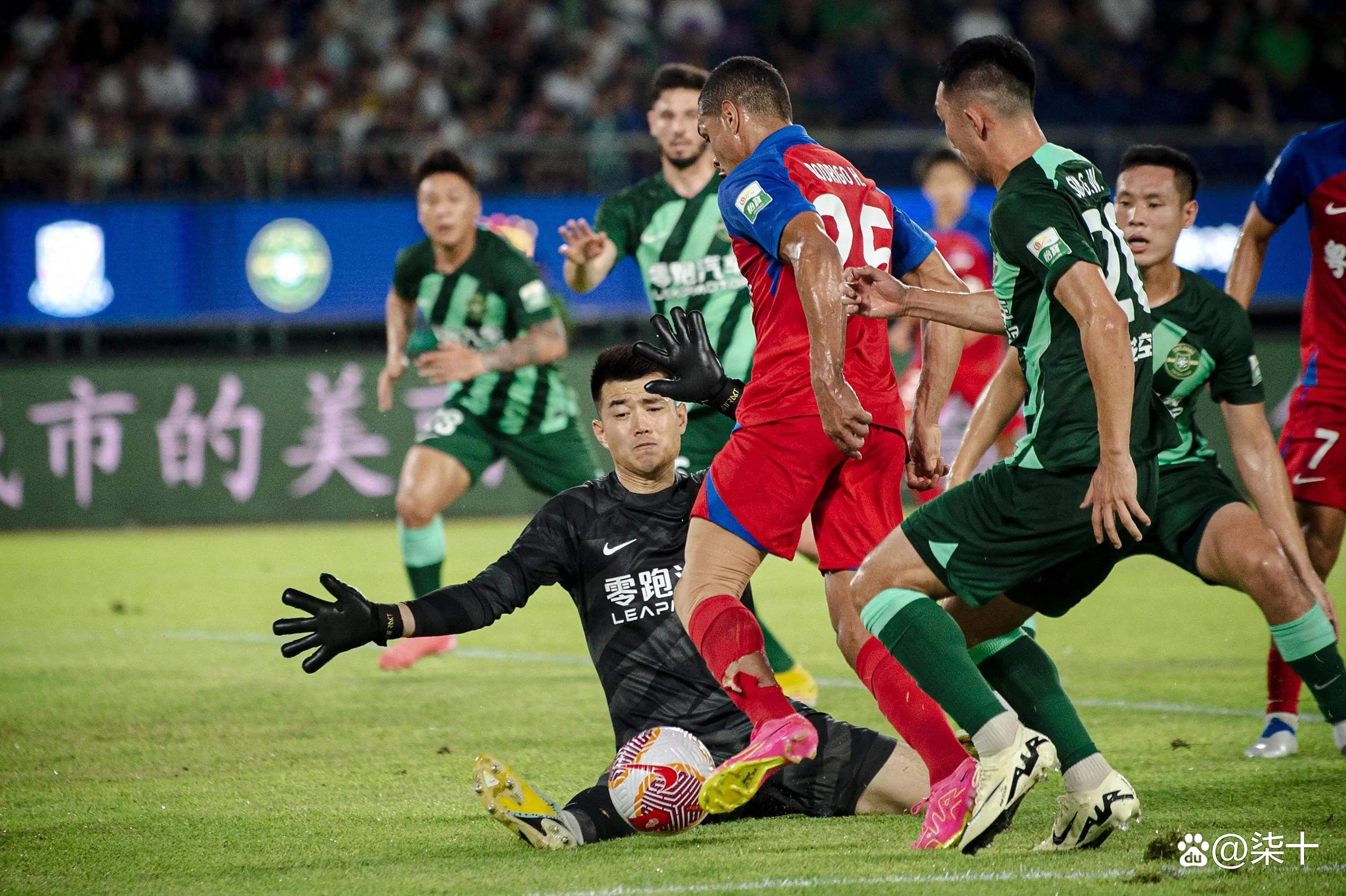开云体育亚洲官网-广州恒大豪取胜利,打破对手的全胜纪录