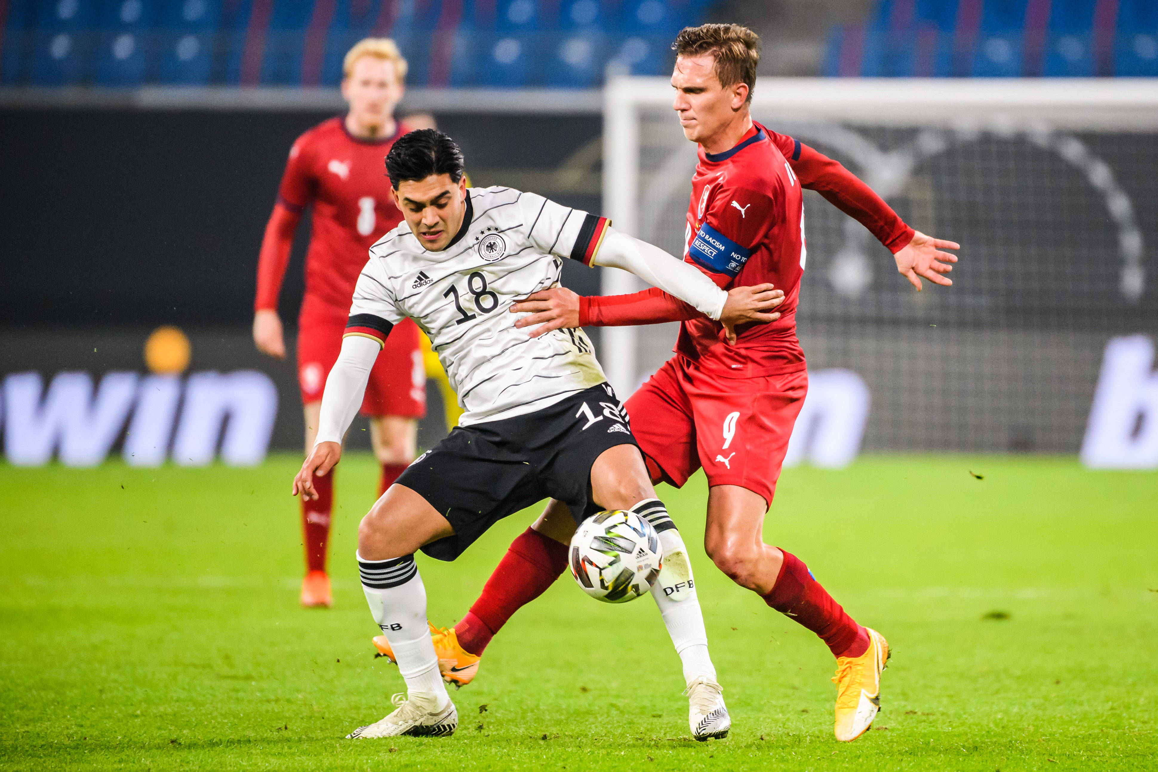 开云体育入口-捷克击败丹麦，晋级半决赛