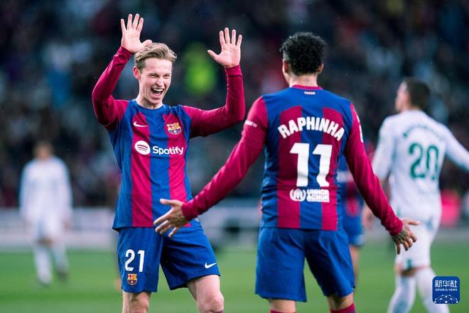 赫塔菲队在最新一场比赛中展现出色的配合