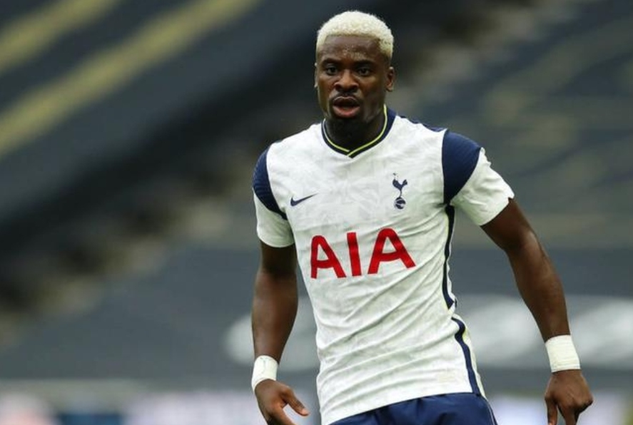 瓦朗谢纳与昂热对决，双方实力均衡的简单介绍