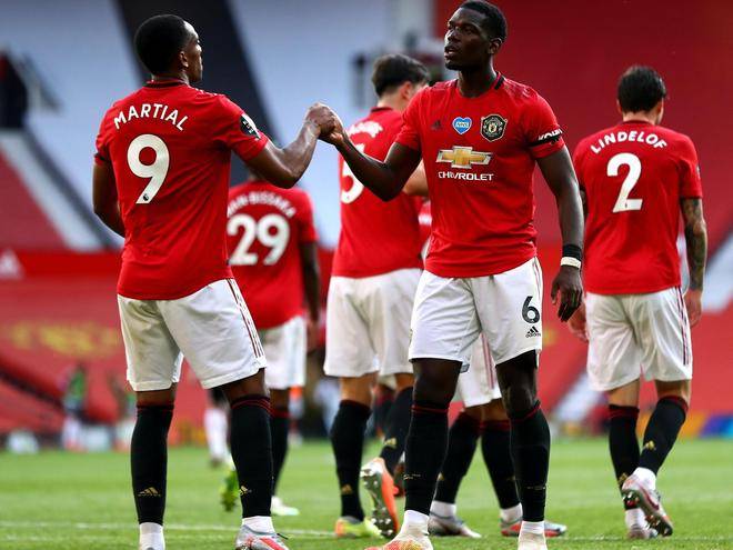 曼联胜富勒姆，英超前四争夺正酣