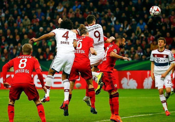 斯图加特主场被门兴逼平，双方握手言和激战无果的简单介绍