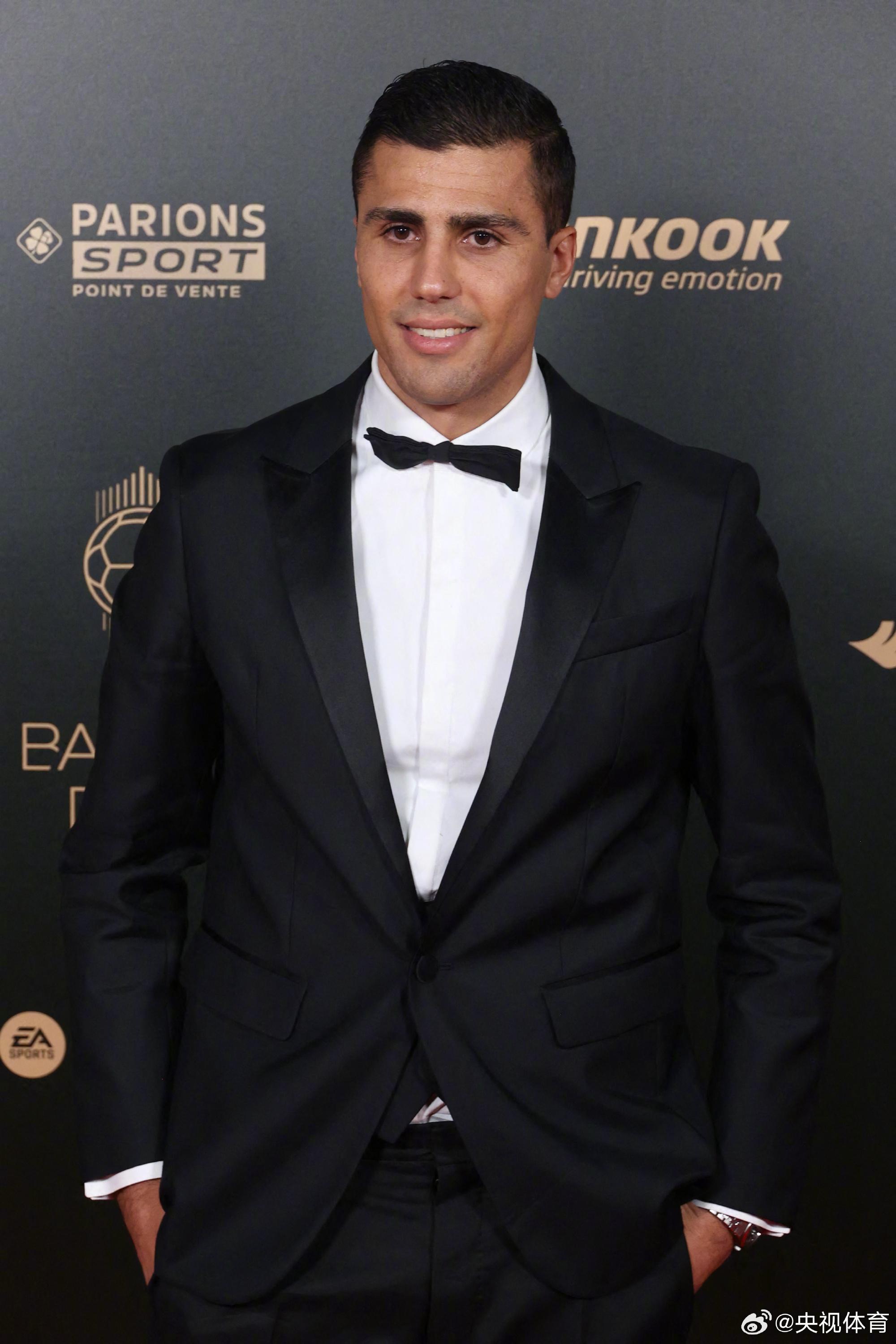 西班牙足球明星获得洲际最佳射手奖