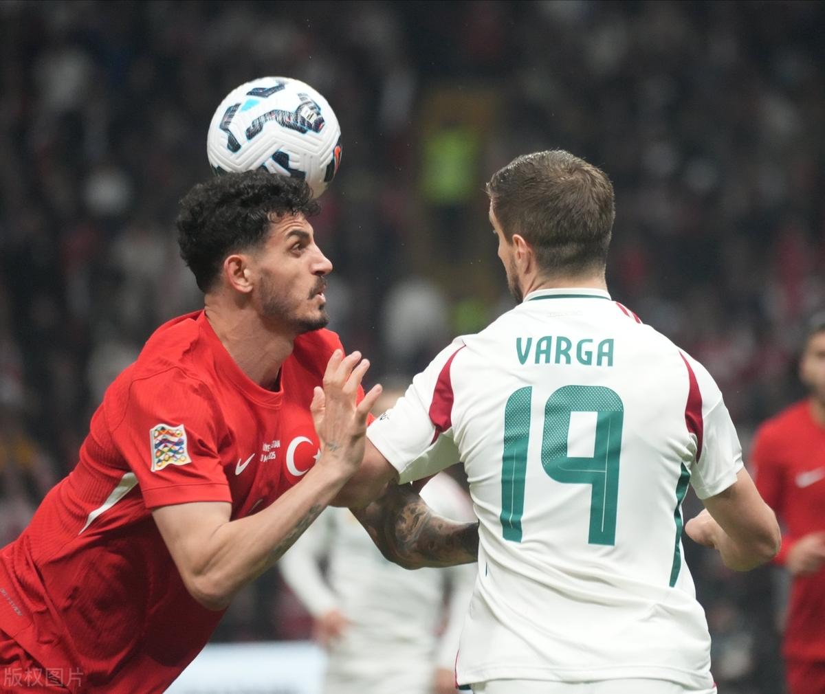 开云体育官网-匈牙利队在欧洲锦标赛中实力逐渐崭露头角