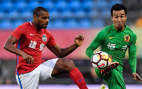 新疆队以强大实力击败贵州队，夺得胜利的简单介绍