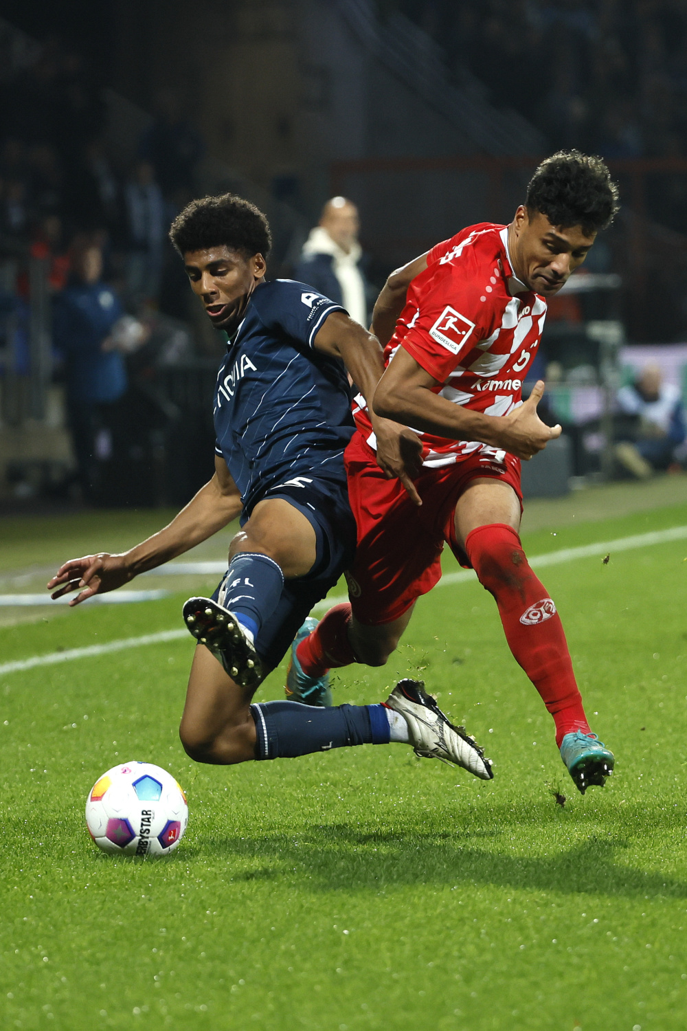 波鸿队展现出色表现,跻身德国足坛前列 波鸿队展现出色表现,跻身德国足坛前列