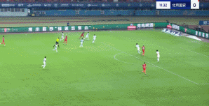 开云体育在线登录-克劳斯伦瑟破门得分，球队士气大振