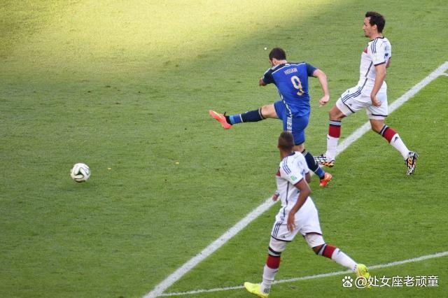 开云体育官网-阿根廷前锋连续斩获进球，领衔射手榜的简单介绍