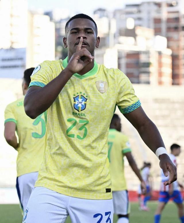 开云体育登录-南美洲足球锦标赛的决赛胜利引发争议